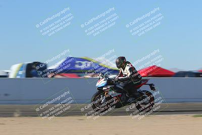media/Nov-06-2023-Moto Forza (Mon) [[ce023d0744]]/4-Beginner Group/Session 4 (Finish Line Checker)/